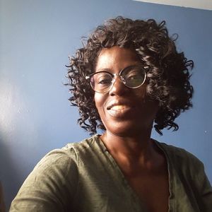 Meet your Posher, Carol